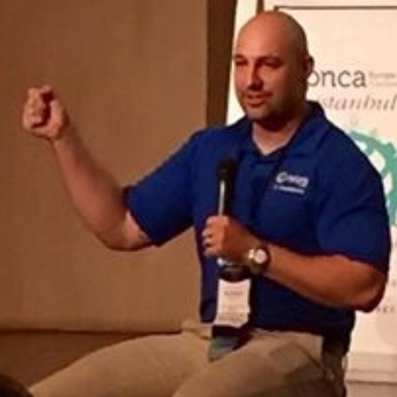 Meet your Posher, Kyle - Picture 2 of 2